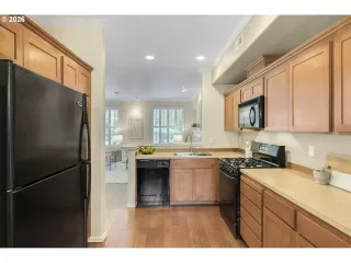 Photo #5: 226348908 Listing 