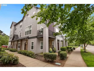 Photo #1: 22635477 Listing