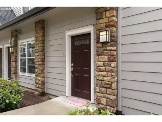 Photo #4: 22635477 Listing