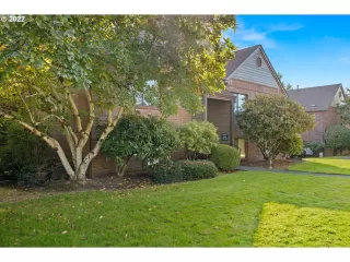 Photo #2: 22635658 Listing 