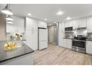 Photo #5: 22635658 Listing 