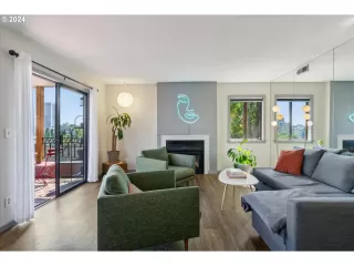 Photo #2: 226363906 Listing