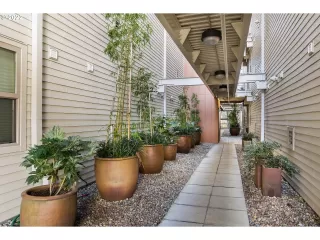 Photo #6: 22636654 Listing 