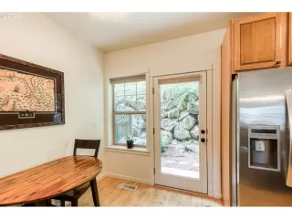 Photo #6: 22636967 Listing