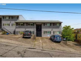 More Details about MLS # 22636981 : 1503 SW HALL ST