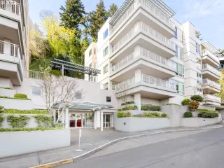 Photo #5: 22637506 Listing