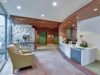 Photo #2: 22637638 Listing