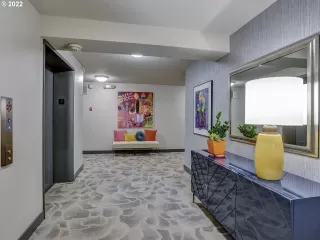 Photo #6: 22637638 Listing