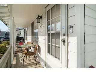 Photo #5: 22638380 Listing