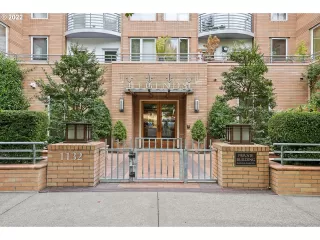 Photo #1: 22639473 Listing