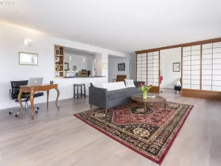 Photo #2: 22639938 Listing