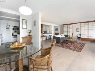 Photo #3: 22639938 Listing