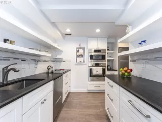 Photo #6: 22639938 Listing