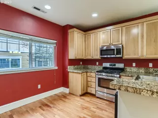 Photo #6: 22642197 Listing 