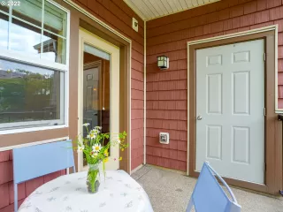 Photo #2: 22642879 Listing