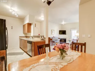 Photo #4: 22642879 Listing