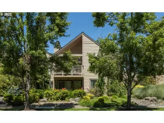 Photo #5: 22643055 Listing