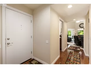 Photo #6: 22643055 Listing