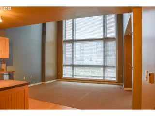 Photo #4: 22643683 Listing