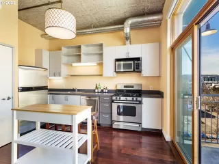 Photo #6: 22643699 Listing 