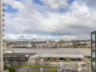 Photo #4: 22644139 Listing