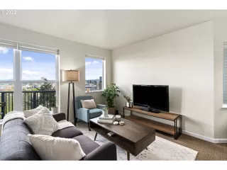 Photo #1: 22644330 Listing