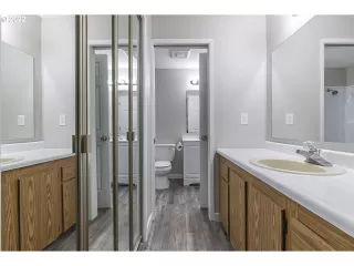 Photo #6: 22644820 Listing