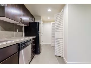 Photo #5: 22645058 Listing 