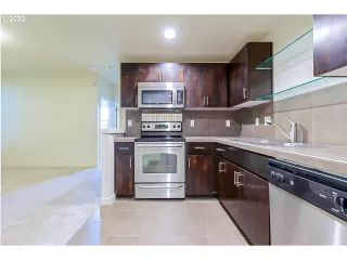 Photo #6: 22645058 Listing 