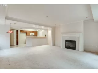 Photo #4: 22645523 Listing 