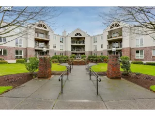 Photo #5: 22645523 Listing 