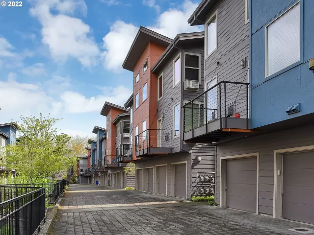 MLS: 22645554 Condo For Sale