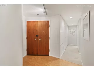 Photo #4: 22645619 Listing 