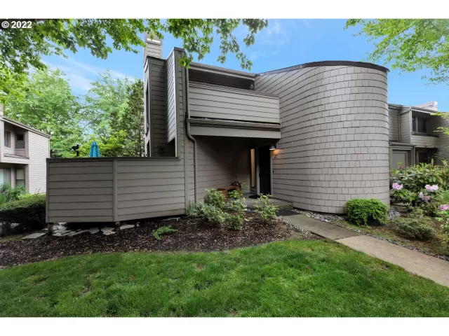 MLS: 22646026 Condo For Sale