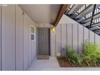 Photo #2: 22646655 Listing 