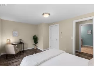 Photo #6: 22646976 Listing