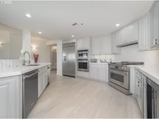 Photo #5: 22646979 Listing 