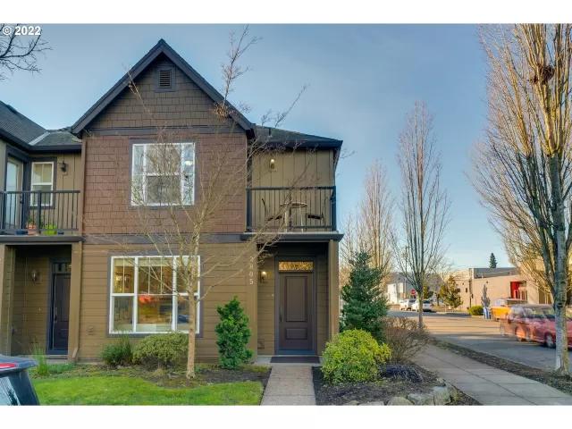 MLS: 22647117 Condo For Sale