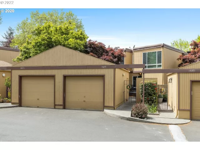 MLS: 22647151 Condo For Sale