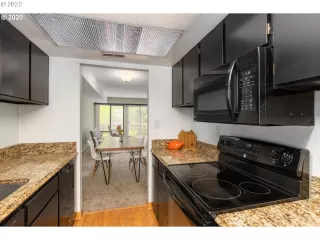 Photo #6: 22647151 Listing 