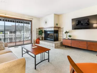 Photo #4: 22647307 Listing