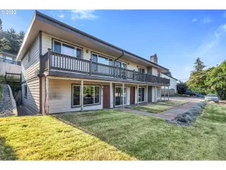 Photo #2: 22648447 Listing