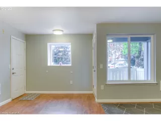 Photo #2: 22648599 Listing 