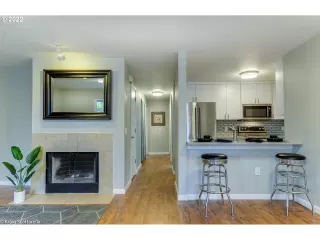 Photo #3: 22648599 Listing 