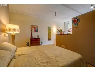 Photo #2: 22648749 Listing