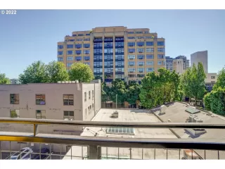 Photo #5: 22648749 Listing