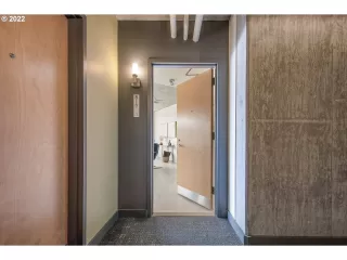 Photo #1: 22649678 Listing 