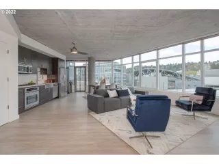 Photo #2: 22649678 Listing 