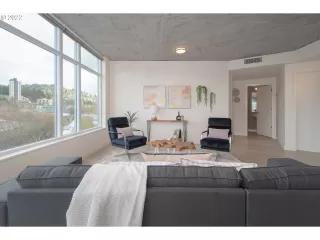 Photo #5: 22649678 Listing 