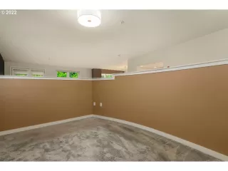 Photo #5: 22649875 Listing